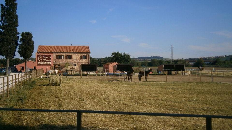 Gasthaus Conero Ranch Porto Recanati Exterior foto